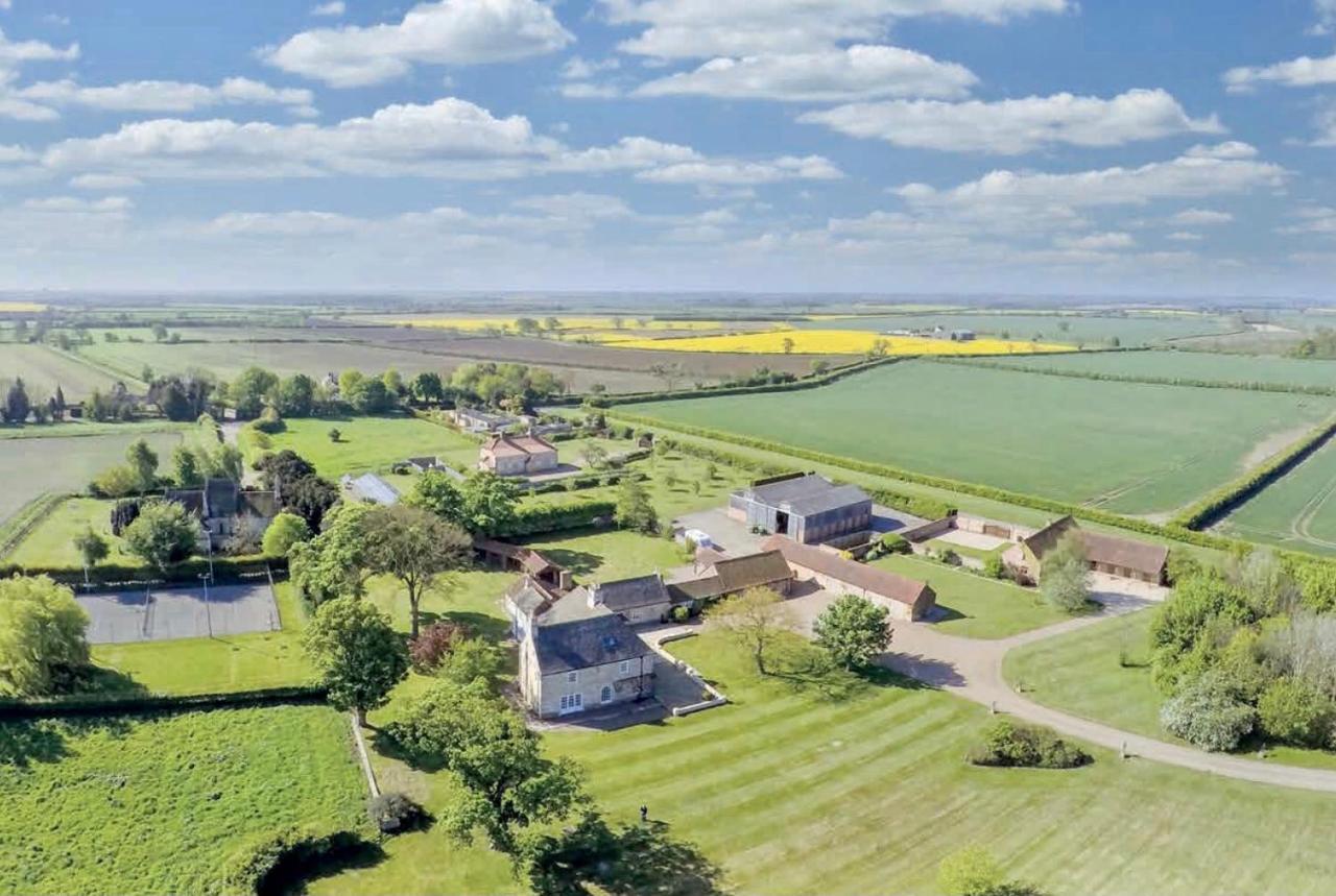 Charming Hen Cottage Countryside Retreat Lincoln Newball Exterior foto
